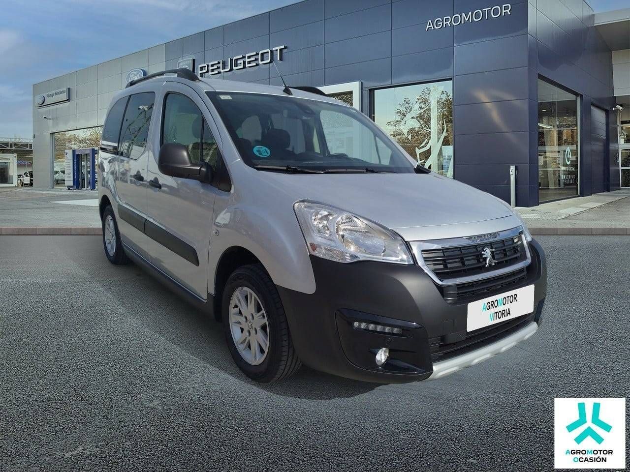 Foto del PEUGEOT Partner Tepee 1.2 PureTech Adventure Ed. 110