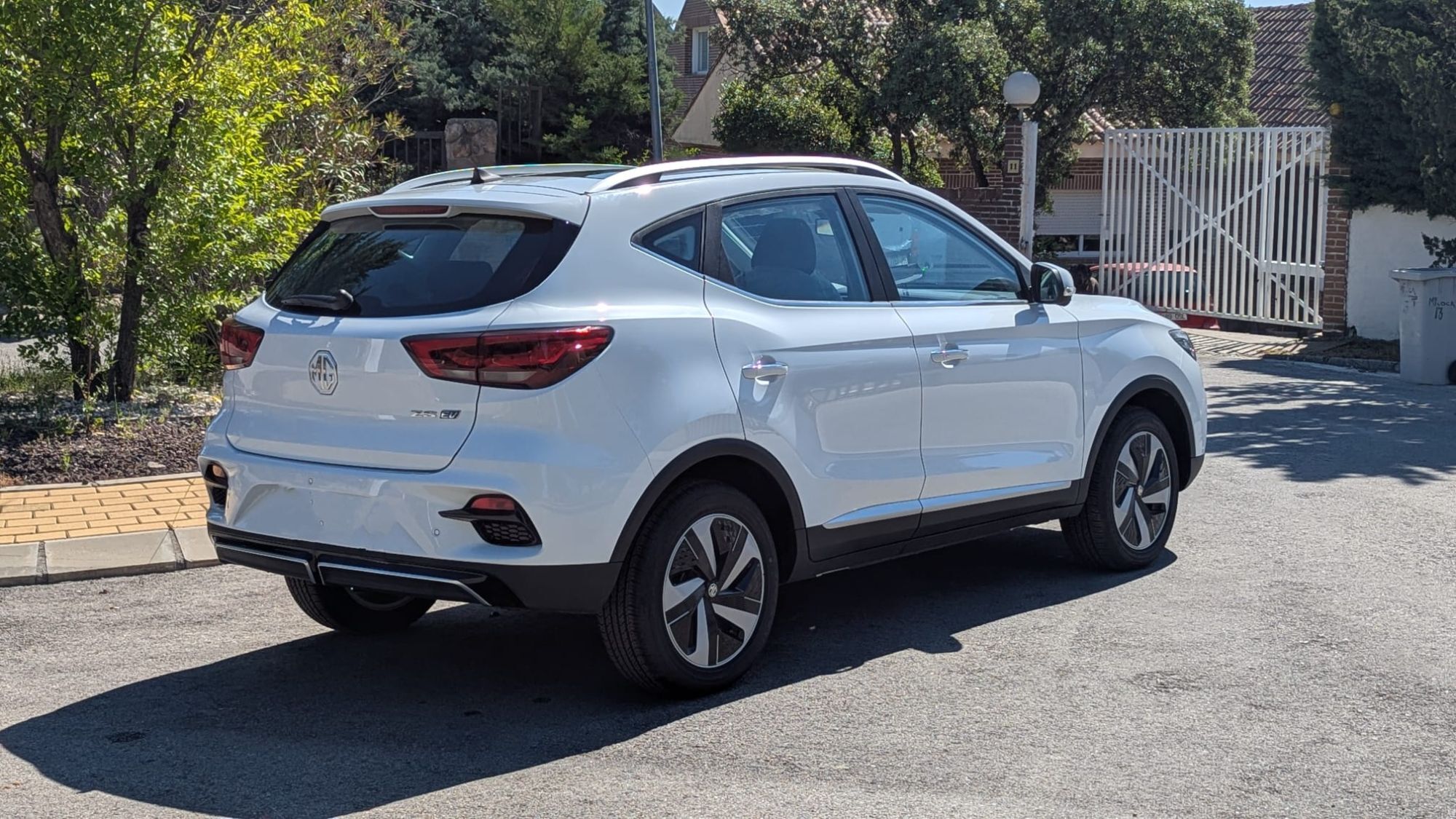 Foto del MG ZS Luxury 51kWh 130kW