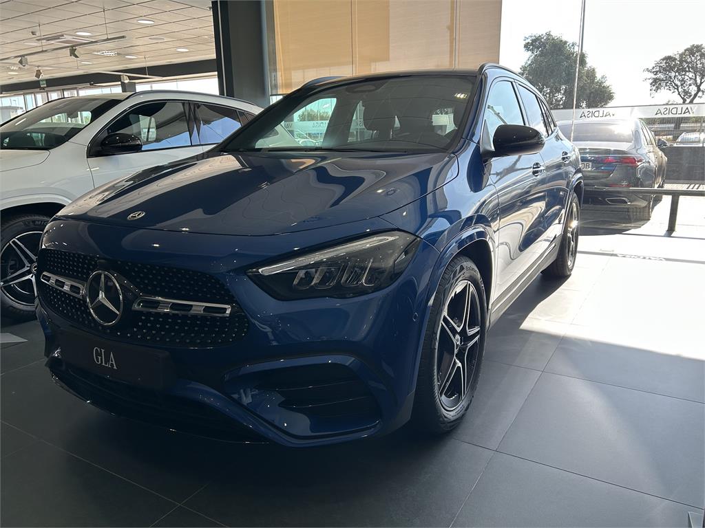 MERCEDES Clase GLA (GLA 200 D) en Valencia