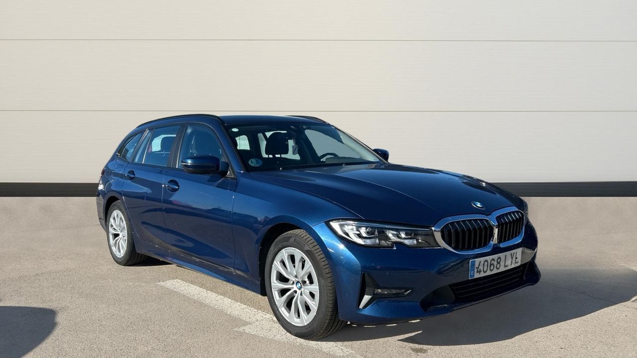 BMW Serie 3 (2.0 318DA HYBRID TOURING AUTO 150 5P) en Madrid
