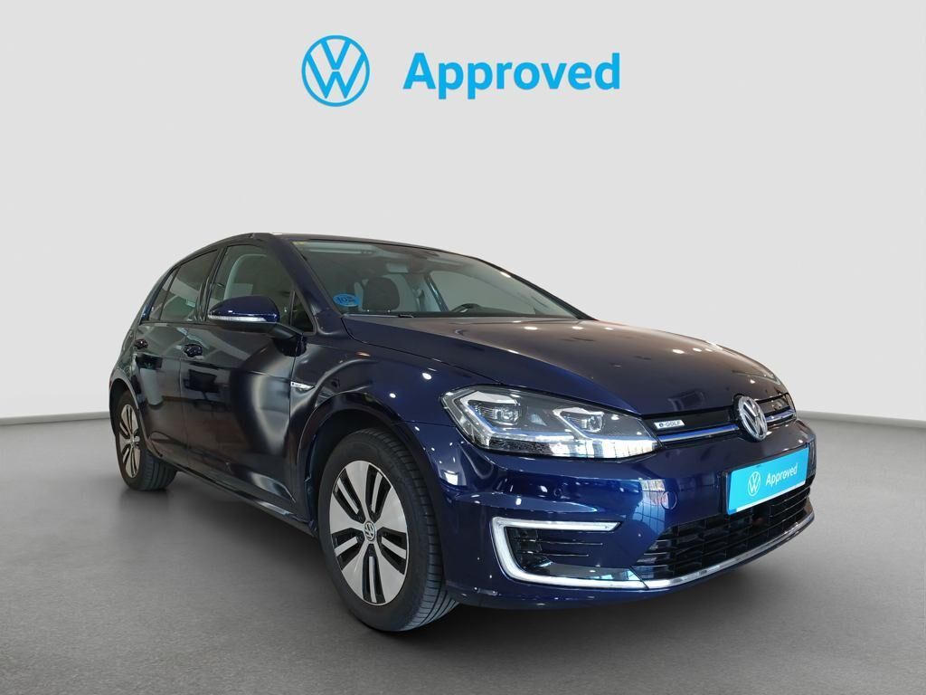 VOLKSWAGEN Golf (ePower 100 kW (136 CV)) en Barcelona