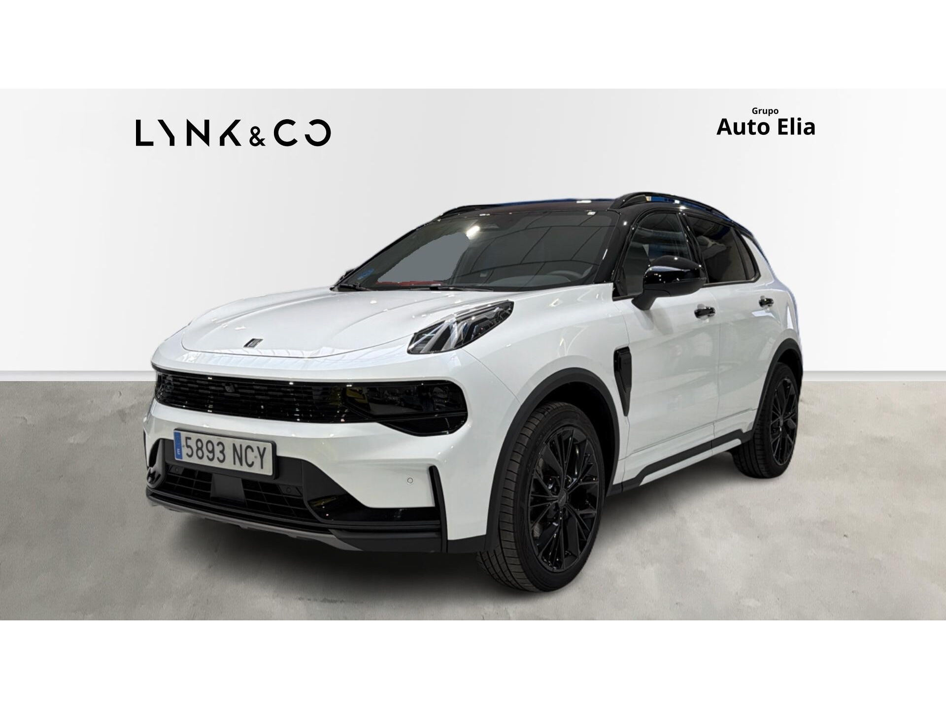 Imagen 1 de LYNK & CO 01