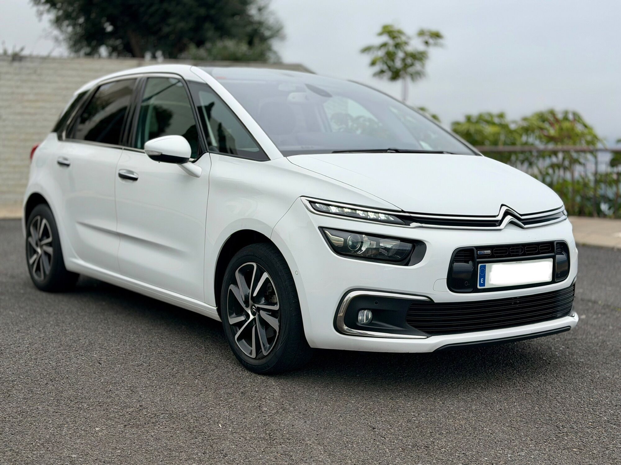 Foto del CITROEN C4 1.2 PureTech S&S Shine 130