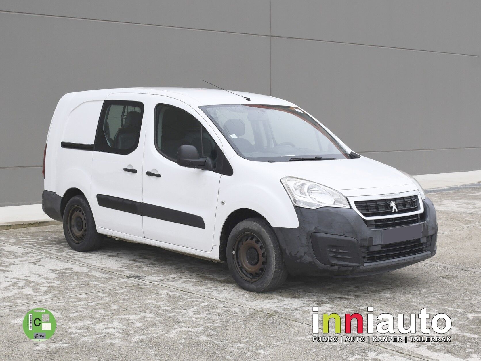 PEUGEOT Partner (Furgón Confort L2 1.6 BlueHDi 73KW (100)) en Navarra