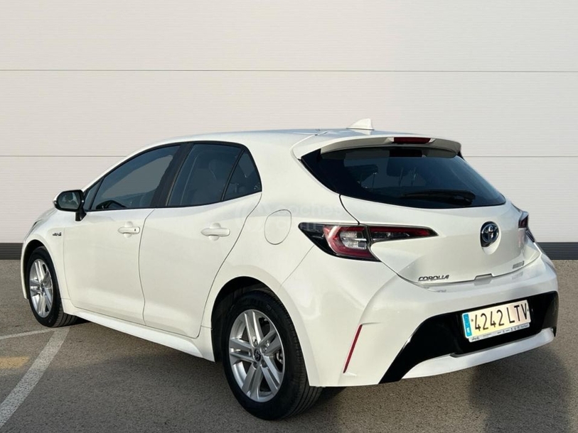 Foto del TOYOTA Corolla Sedán 125H Business Plus