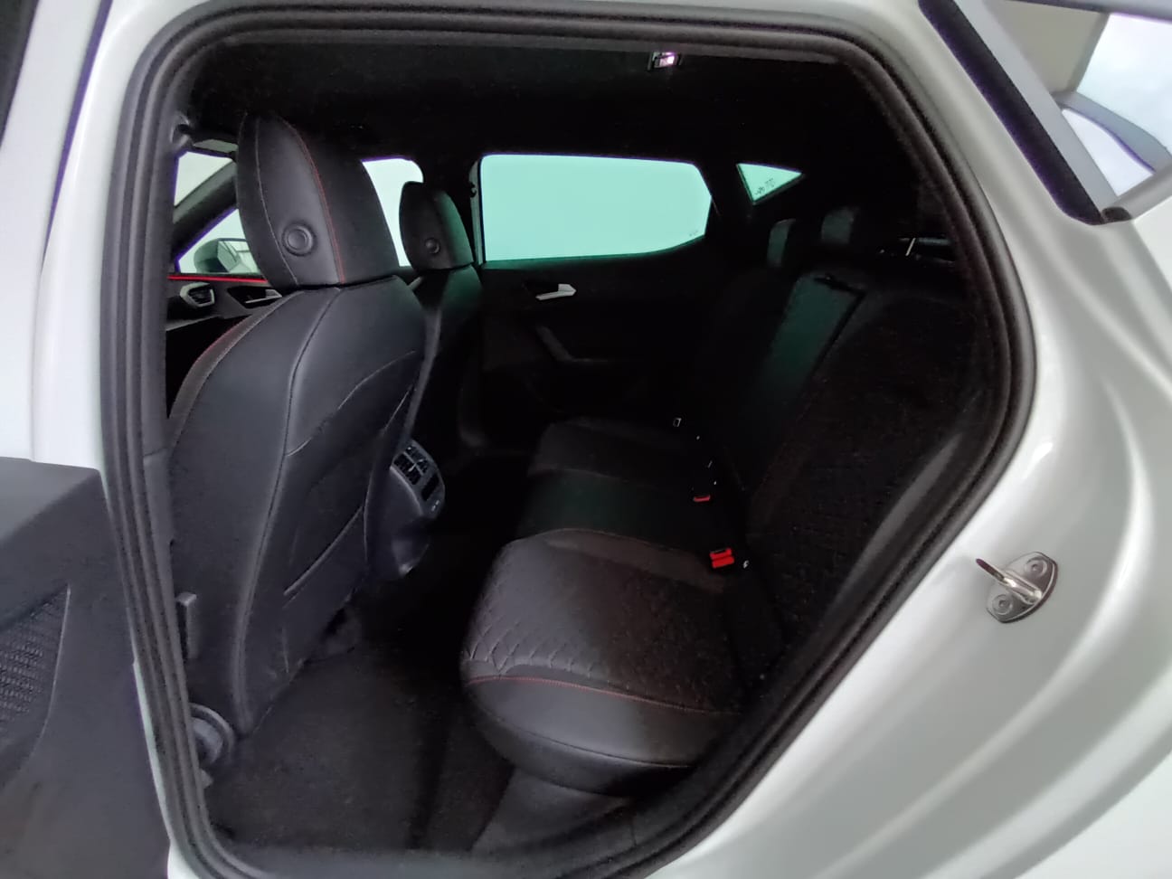 Foto del SEAT León 1.5 TSI S&S FR 25º Aniversario 115