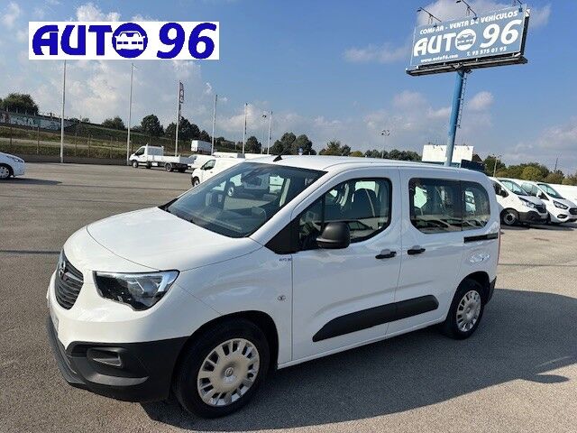 OPEL Combo (1.5 TD LIFE EDITION 102 S/S COMBI) en Barcelona