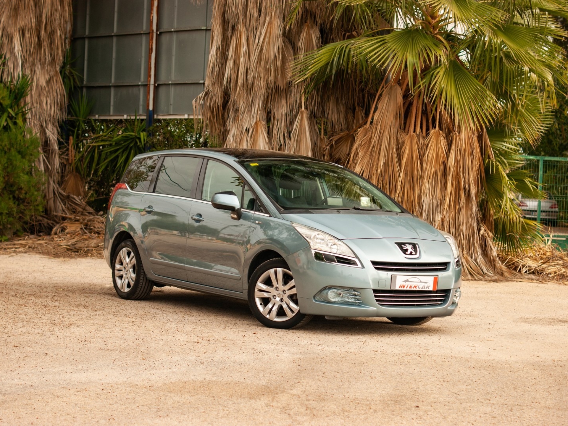 Imagen de PEUGEOT 5008