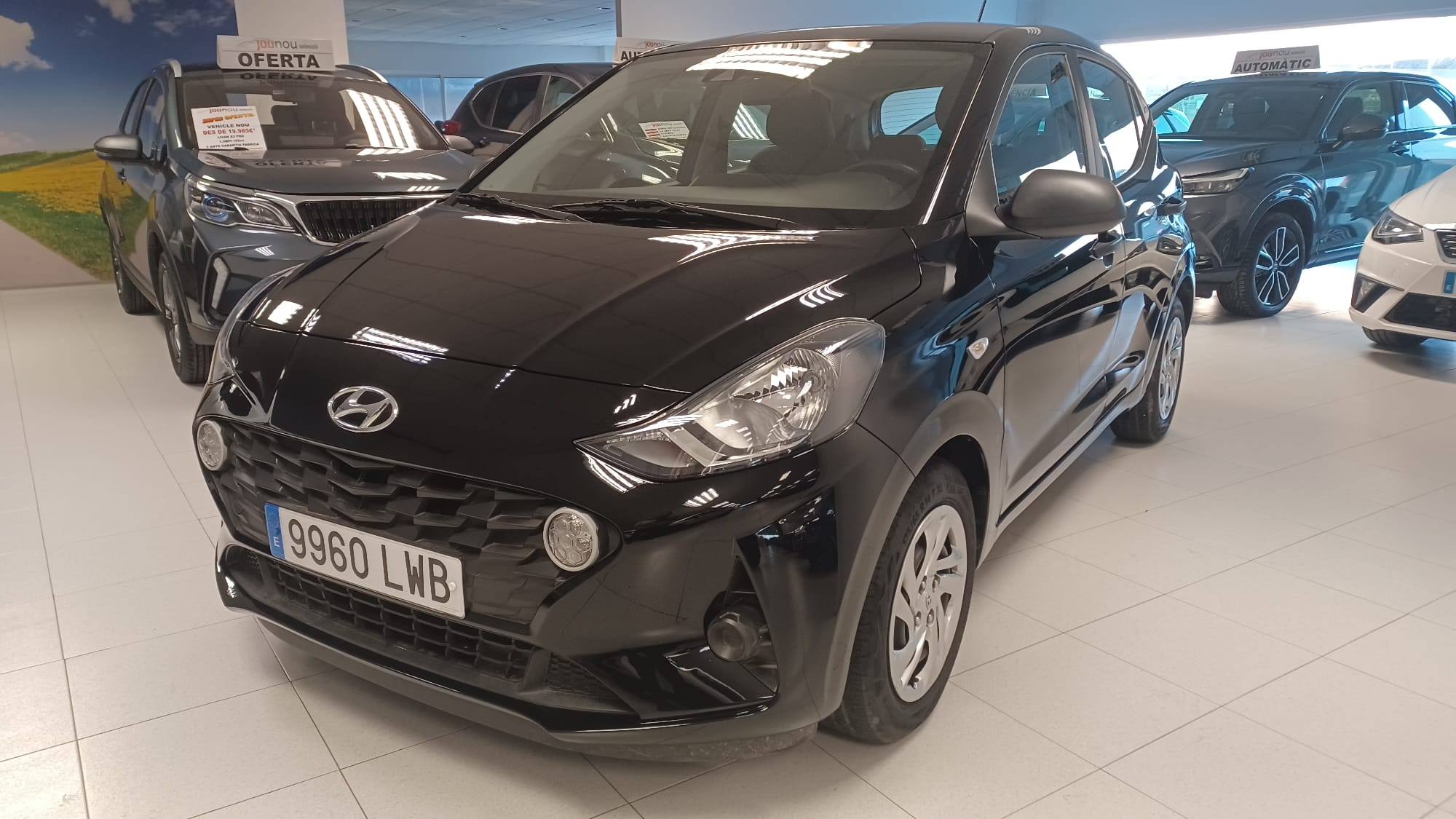 HYUNDAI i10 (1.0 Tecno) en Barcelona