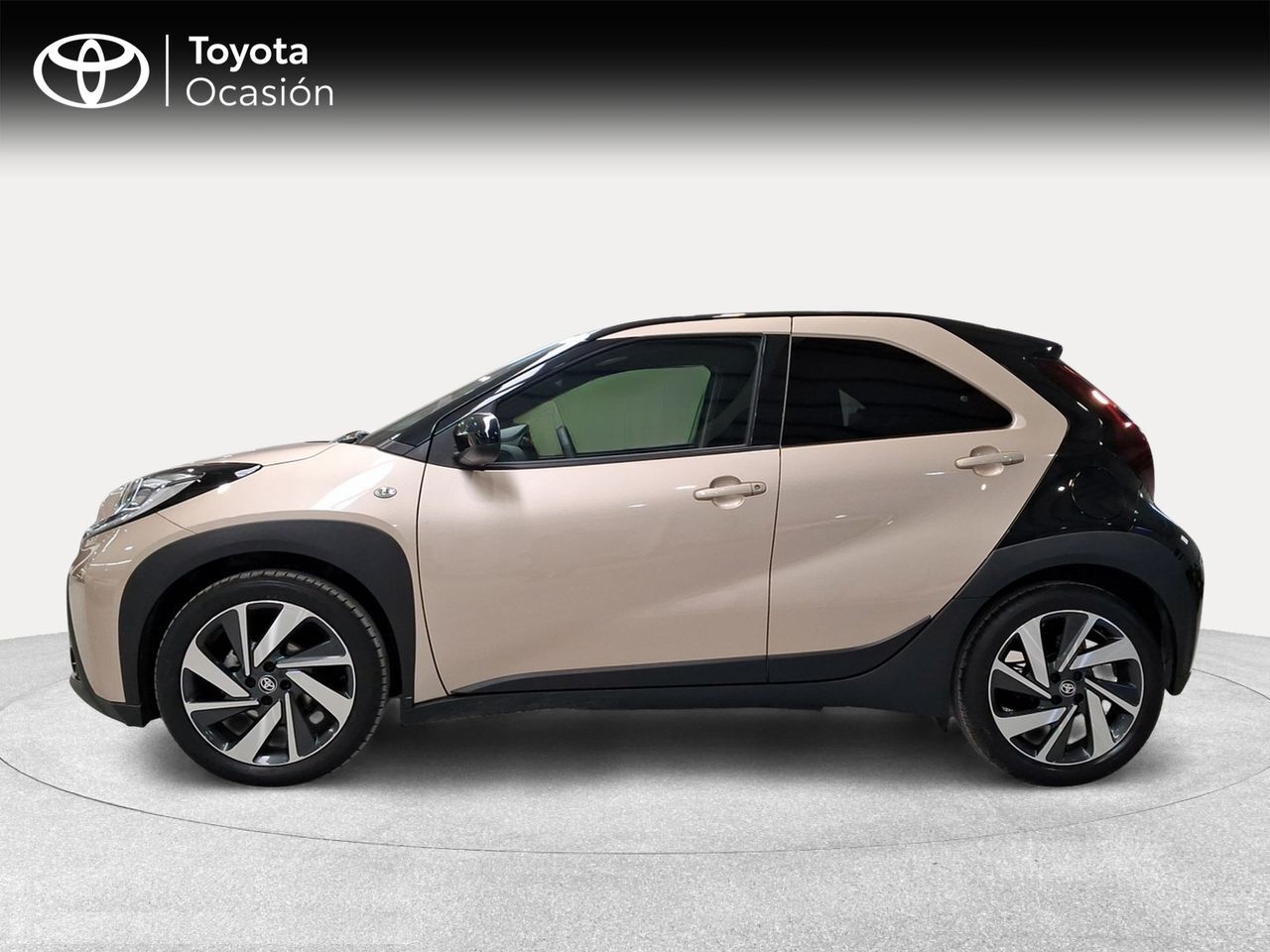 Foto del TOYOTA Aygo X Cross Chic s-CVT