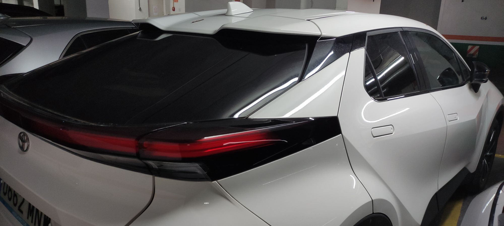 Foto del TOYOTA C-HR 200H Advance