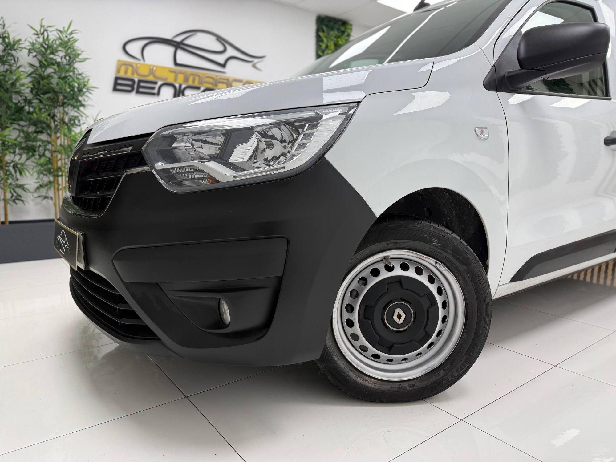 Foto del RENAULT Express 1.5 Blue dCi Confort 70kW