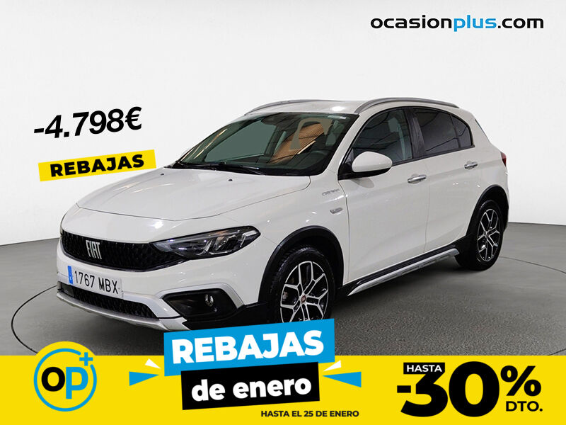 FIAT Tipo (1.5 Hybrid Cross DCT 97 kW (130 CV)) en Madrid
