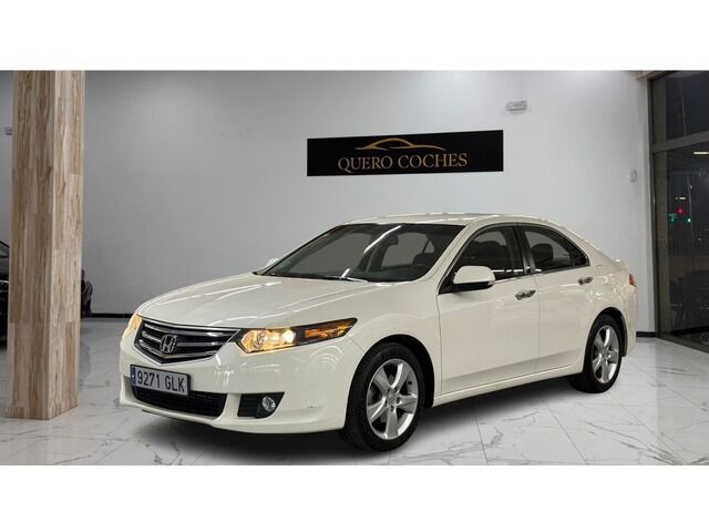 HONDA Accord (2.0 i-Vtec Elegance 115 kW (156 CV)) en Barcelona