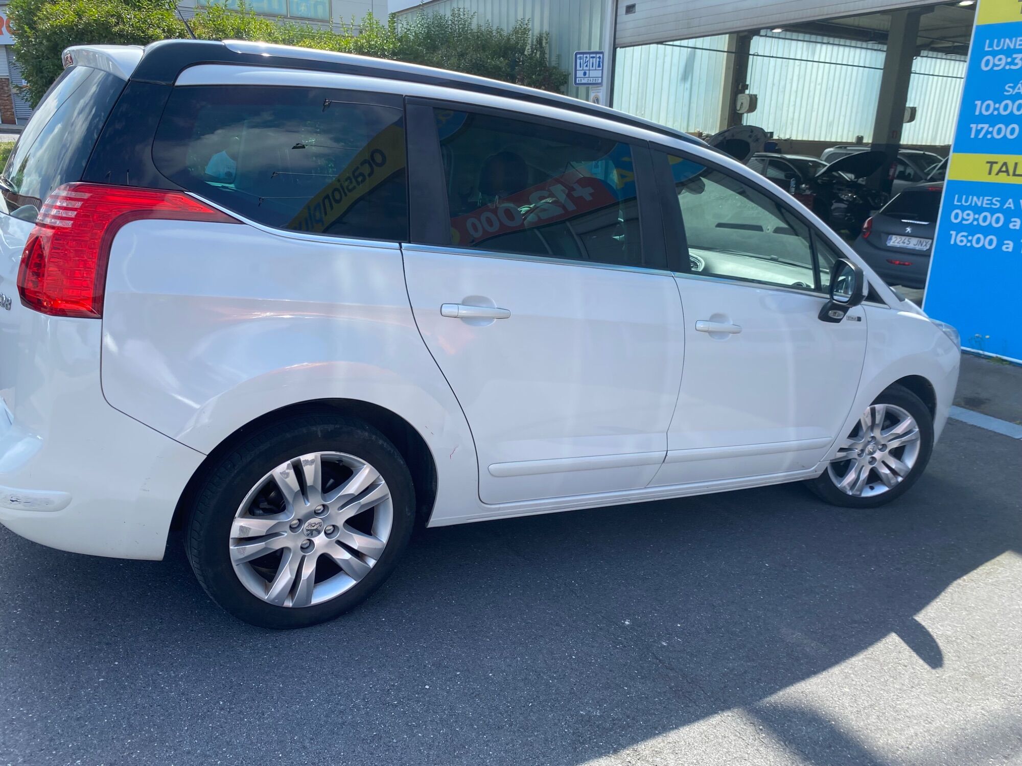 Foto del PEUGEOT 5008 1.6HDI FAP Style 115