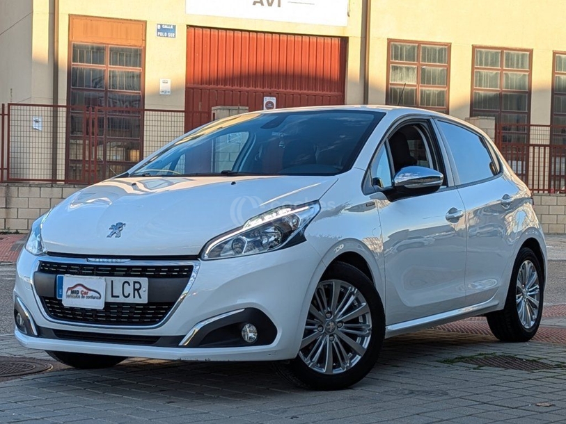 Foto del PEUGEOT 208 1.5BlueHDi S&S Signature 100