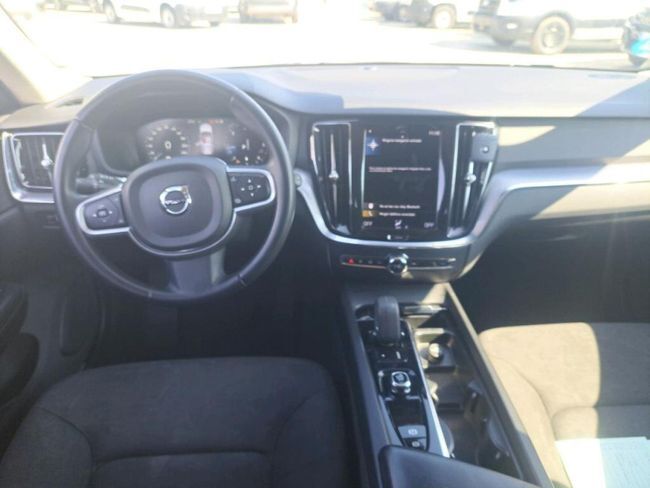 Foto del VOLVO V60 B4 Momentum Aut.