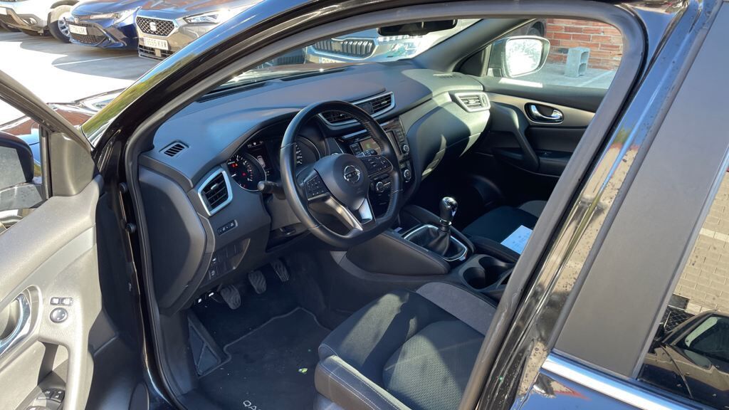 NISSAN Qashqai (DIG-T 140 Q-Line 103 kW (140 CV)) en Barcelona