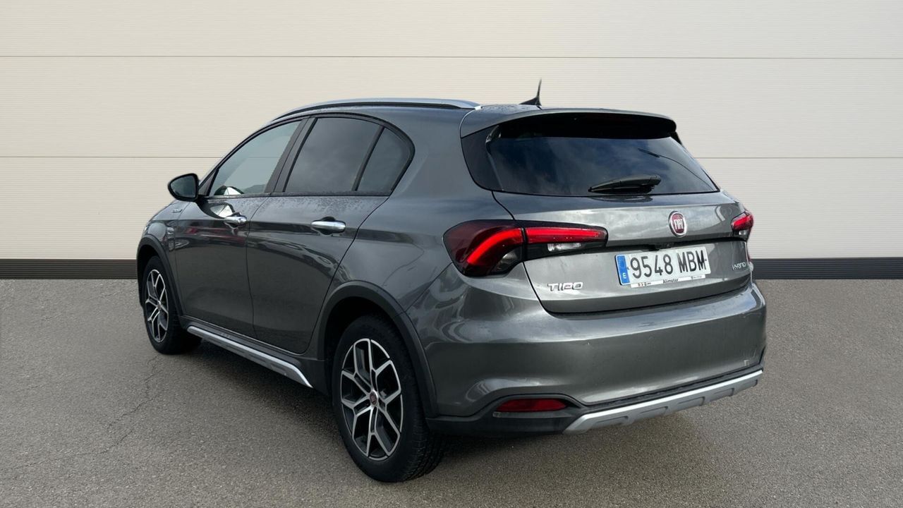 Foto del FIAT Tipo 1.5 Hybrid Cross DCT