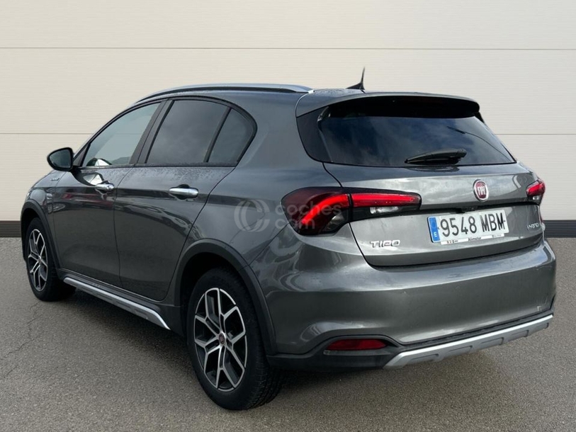 Foto del FIAT Tipo 1.5 Hybrid Cross DCT