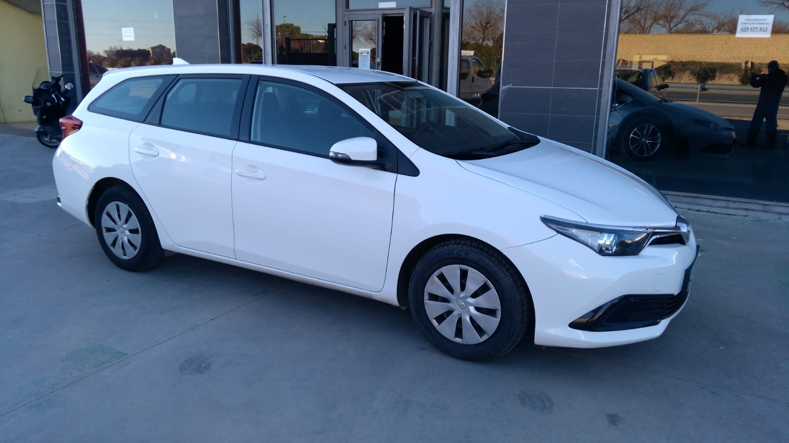 Foto del TOYOTA Auris Touring Sports 90D Active