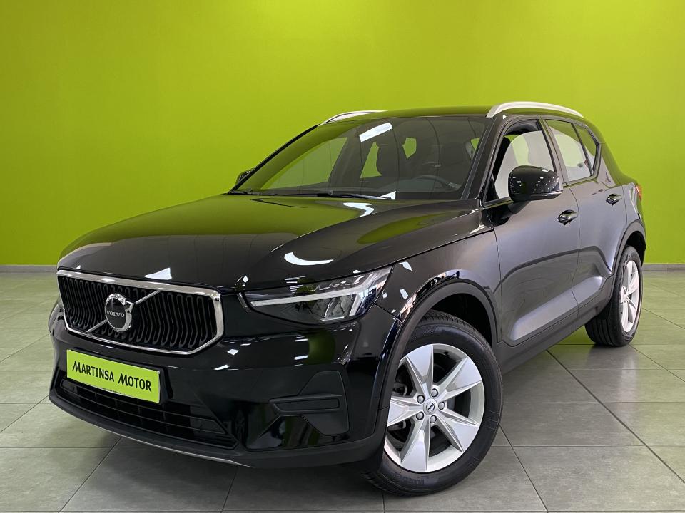 VOLVO XC40 (Core 2.0 B3 G 163CV Auto MHEV) en Málaga