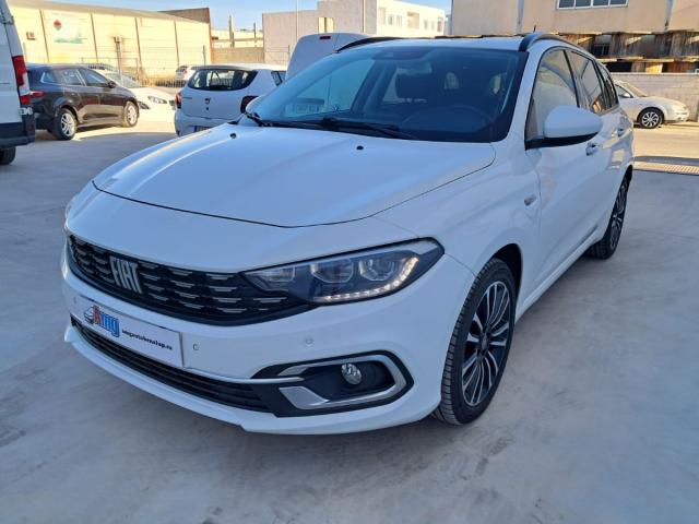 FIAT Tipo (SW Life 1.6 Multijet 95 kW (130 CV)) en Cádiz