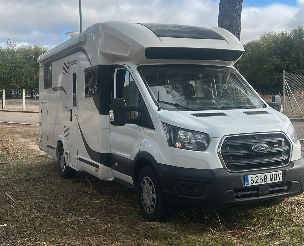 Foto del FORD Transit Custom FT 320 L1 Nugget EcoBlue Limited Pack Techo Elevable 150