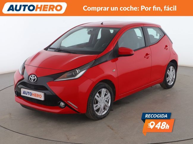 TOYOTA Aygo (1.0 X-Play) en Madrid