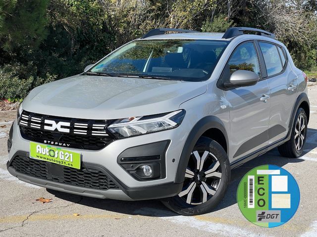DACIA Sandero (Stepway Expression ECO-G 74 kW (101 CV)) en Barcelona