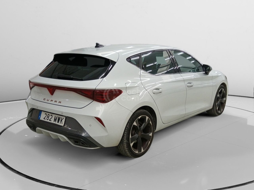 Foto del CUPRA León 1.5 ETSI DSG 110Kw