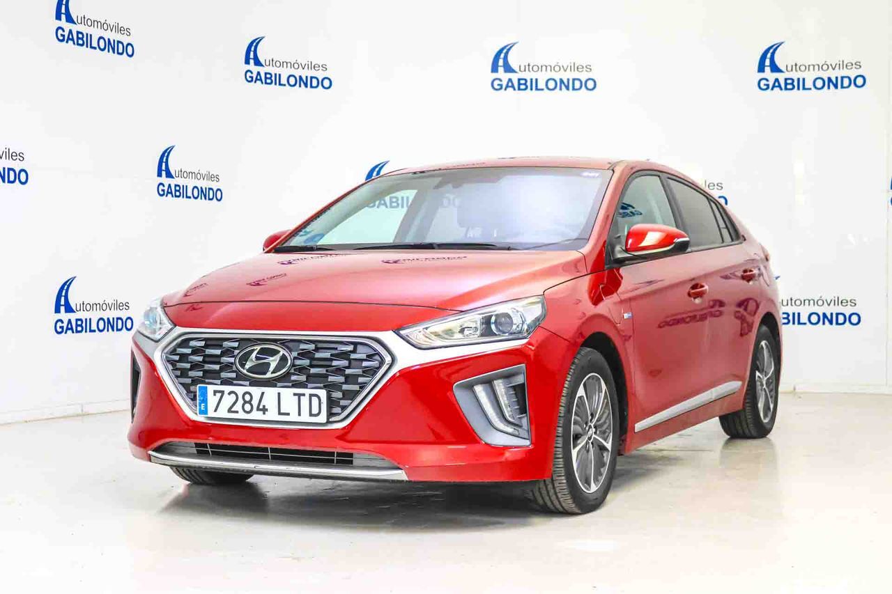 HYUNDAI Ioniq (1.6 GDI PHEV Klass DCT) en Valladolid