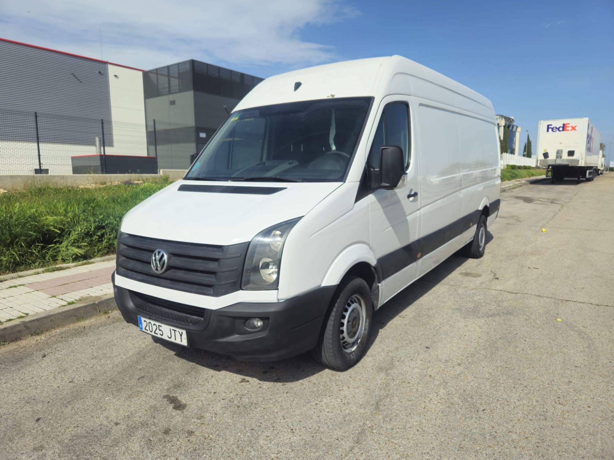 Foto del VOLKSWAGEN Crafter PRO Furgón BMT 35 BL TA 136