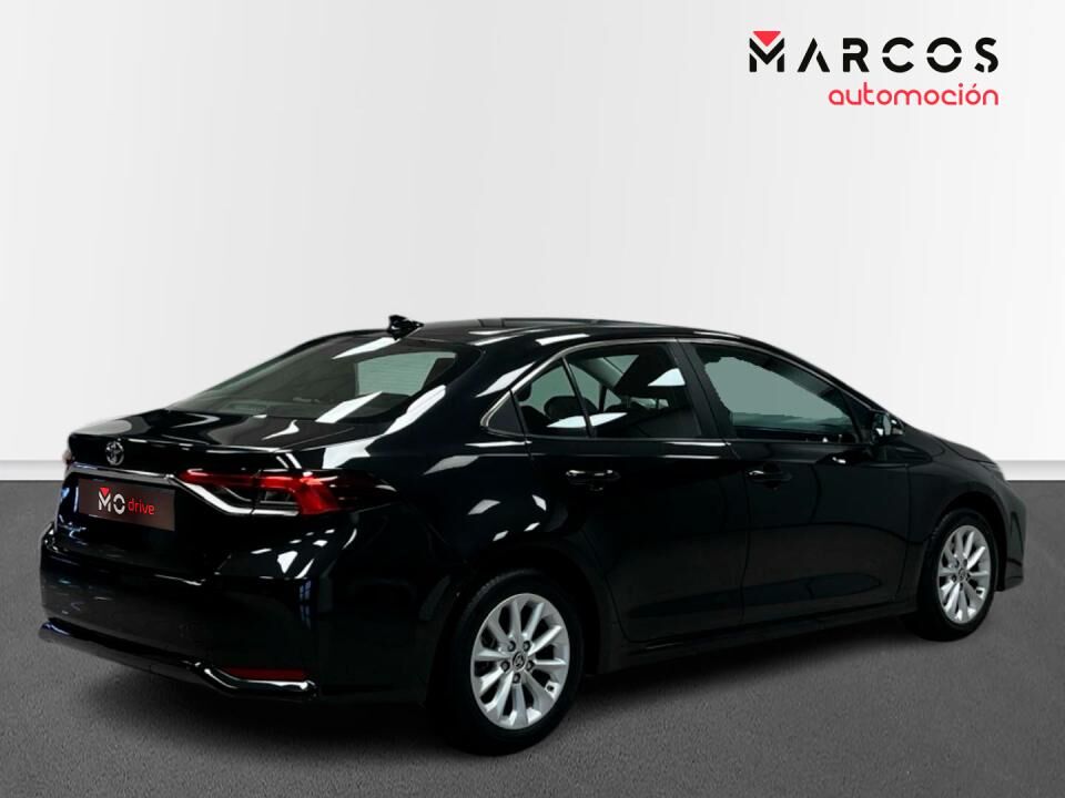 Foto del TOYOTA Corolla Sedán 140H Eco