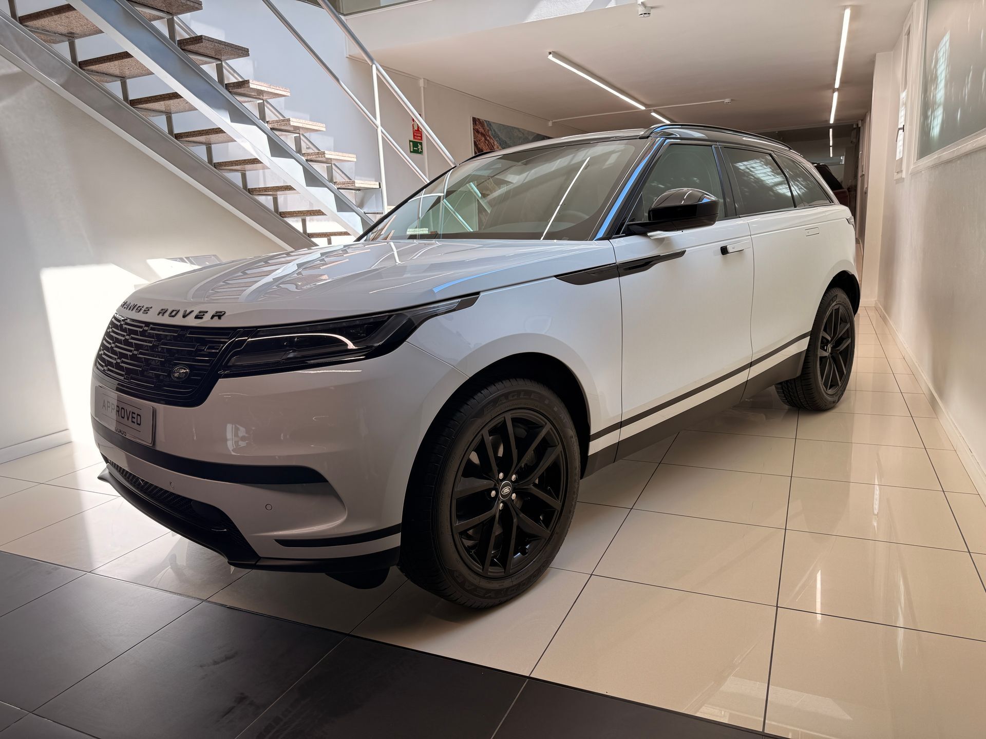 LAND ROVER Range Rover Velar (2.0D I4 MHEV S 4WD Auto 150 kW (204 CV)) en B