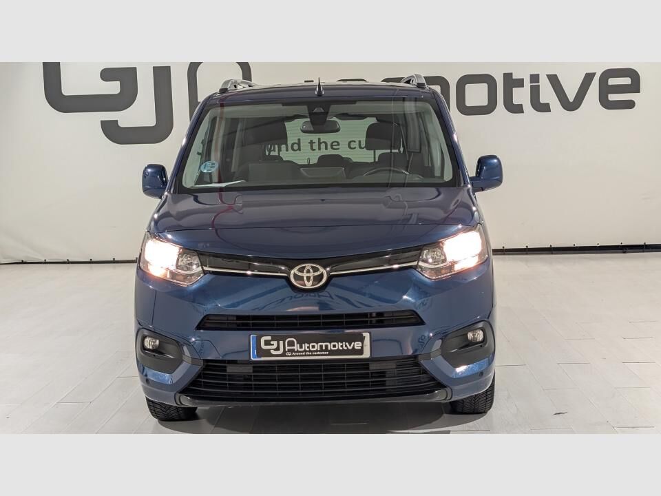 Foto del TOYOTA Proace City Verso Family L1 1.5D 5pl. Active