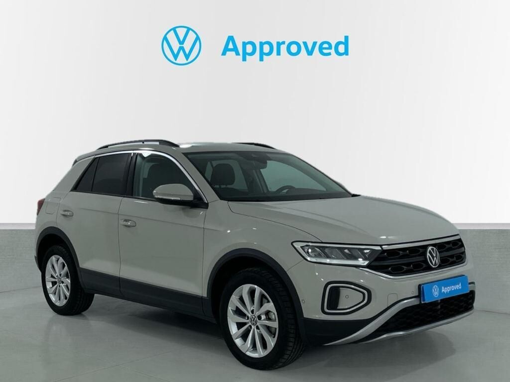 VOLKSWAGEN T-Roc (Life 1.0 TSI 81 kW (110 CV)) en Barcelona