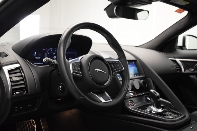 Foto del JAGUAR F-Type Coupé 2.0 I4R-Dynamic Black Aut. 300