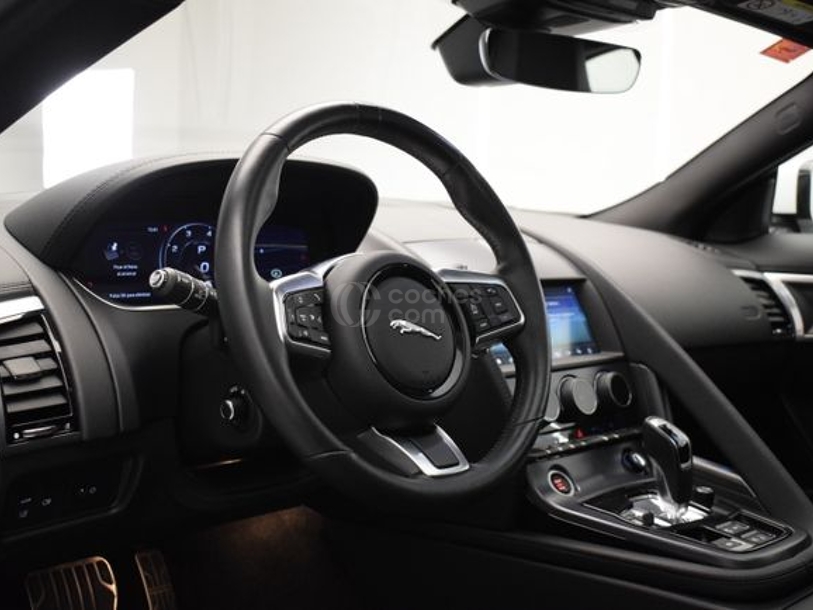 Foto del JAGUAR F-Type Coupé 2.0 I4R-Dynamic Black Aut. 300