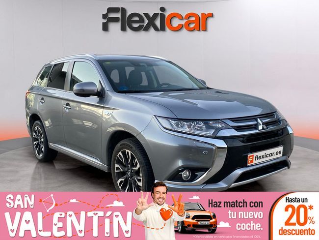 Foto del MITSUBISHI Outlander PHEV Kaiteki 4WD