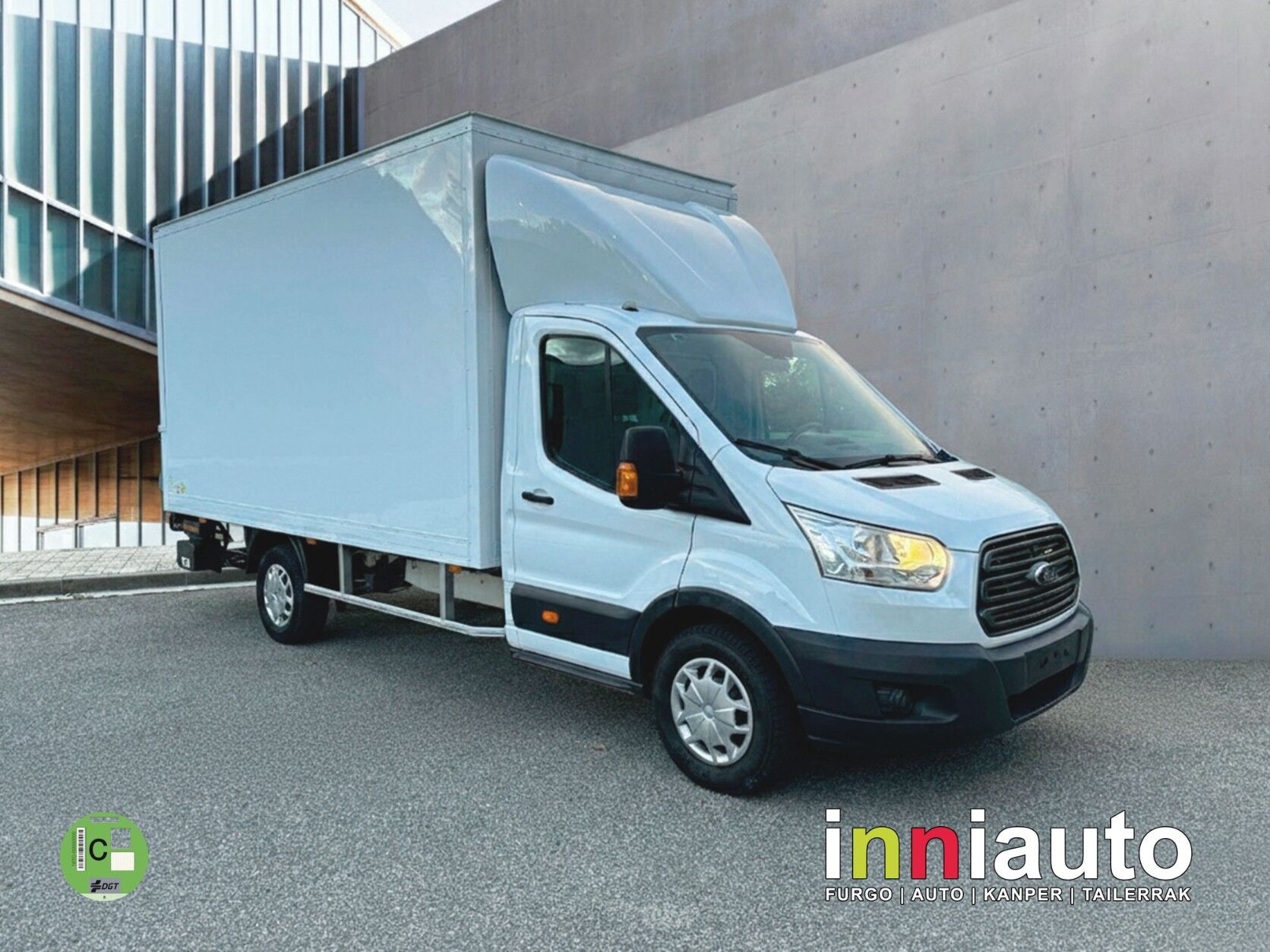 FORD Transit (Carrozada con plataforma 2.0 EcoBlue 130cv) en Navarra