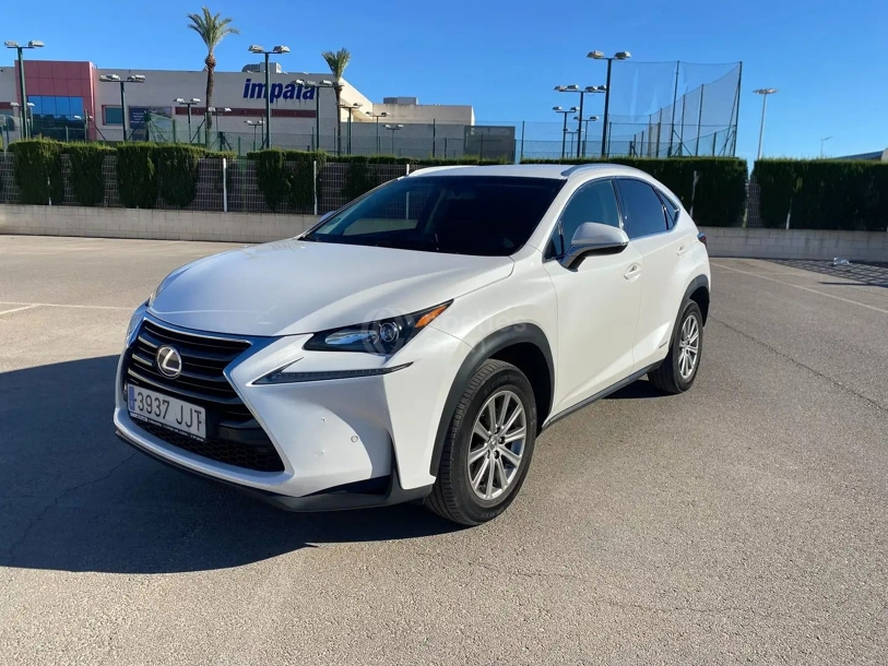 Foto del LEXUS NX 300h Corporate 2WD