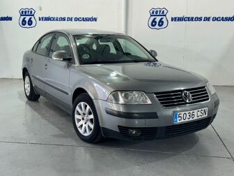 Imagen de VOLKSWAGEN Passat 2.0 Edition 130