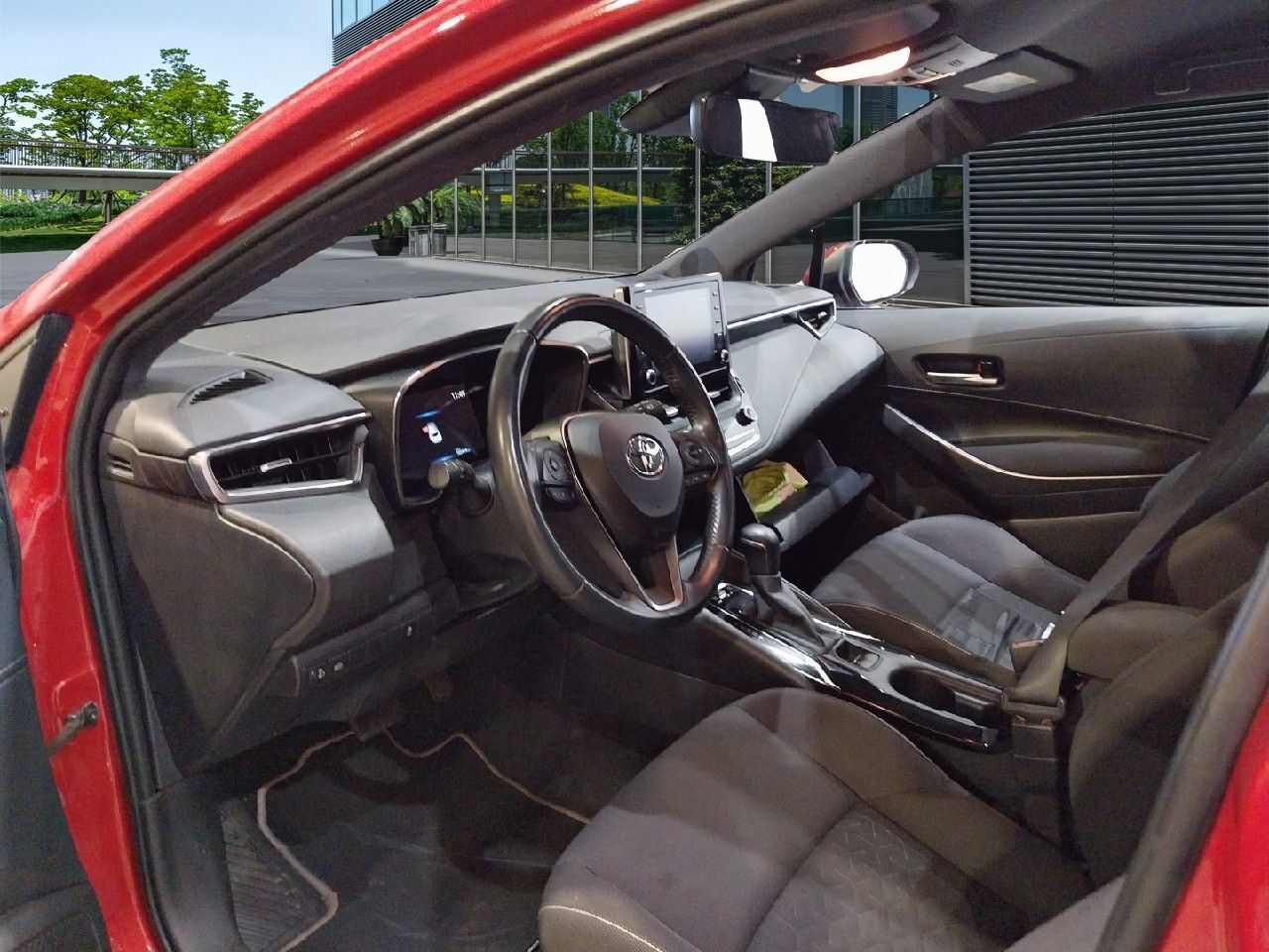 TOYOTA Corolla (1.8 125 Híbrido Active Tech E-CVT 90 kW (122 CV)) en Madrid