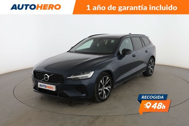 VOLVO V60 (2.0 T6 Recharge Plug-in Hybrid Plus Dark AWD) en Madrid