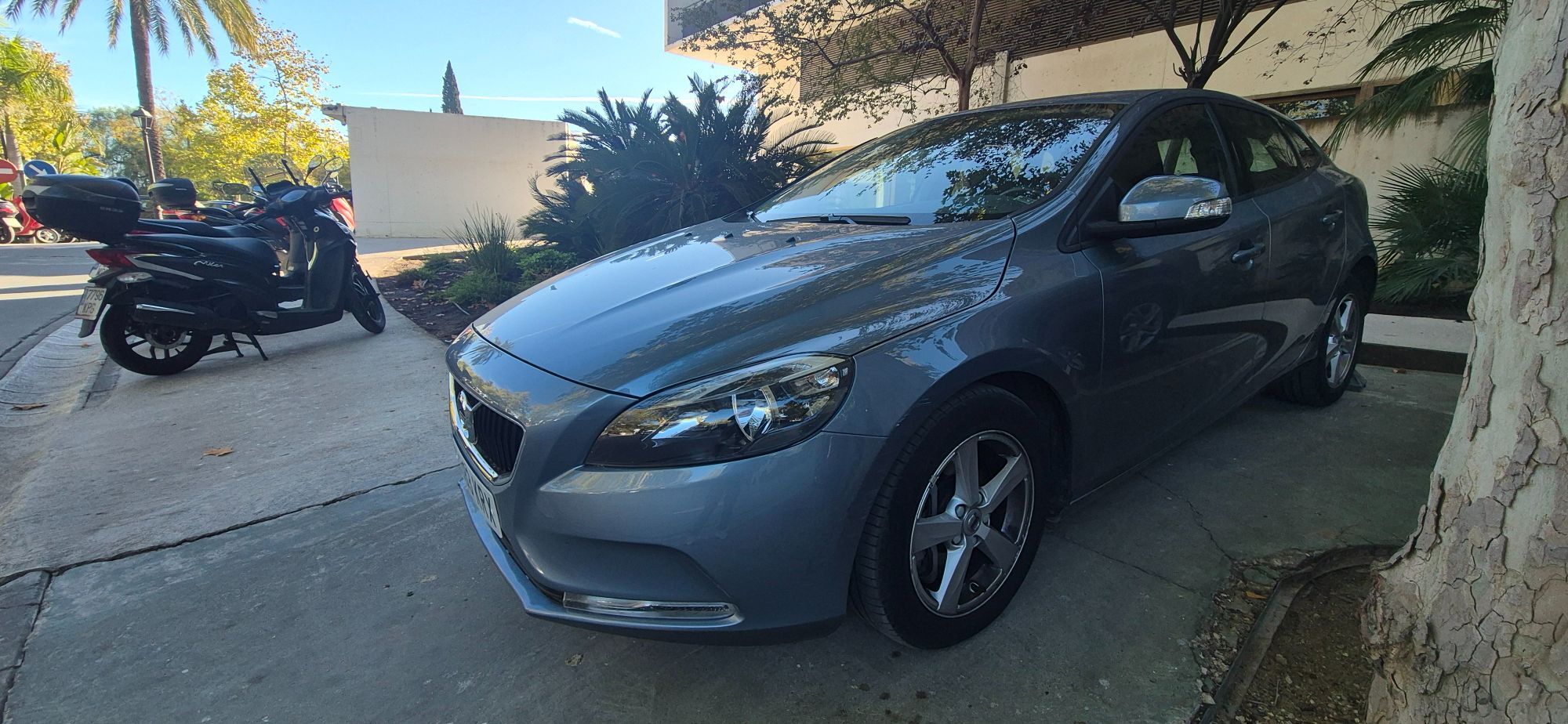 Foto del VOLVO V40 T2 Kinetic Aut.