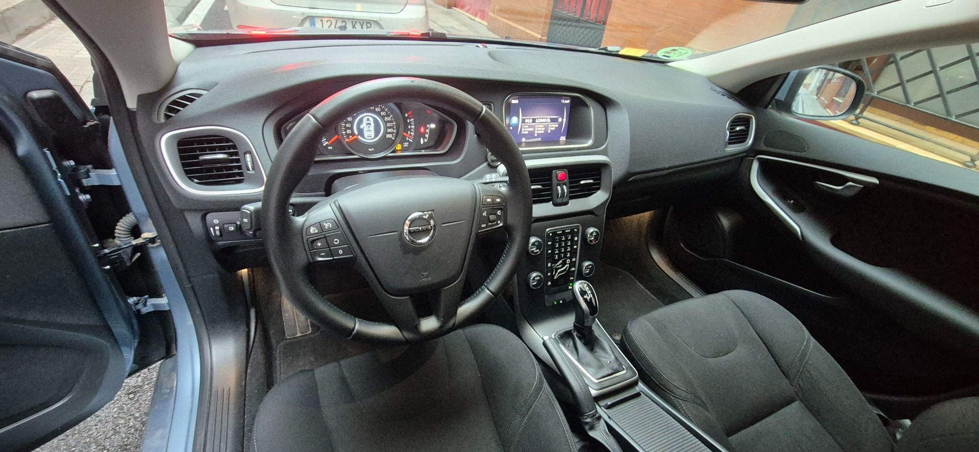 Foto del VOLVO V40 T2 Kinetic Aut.