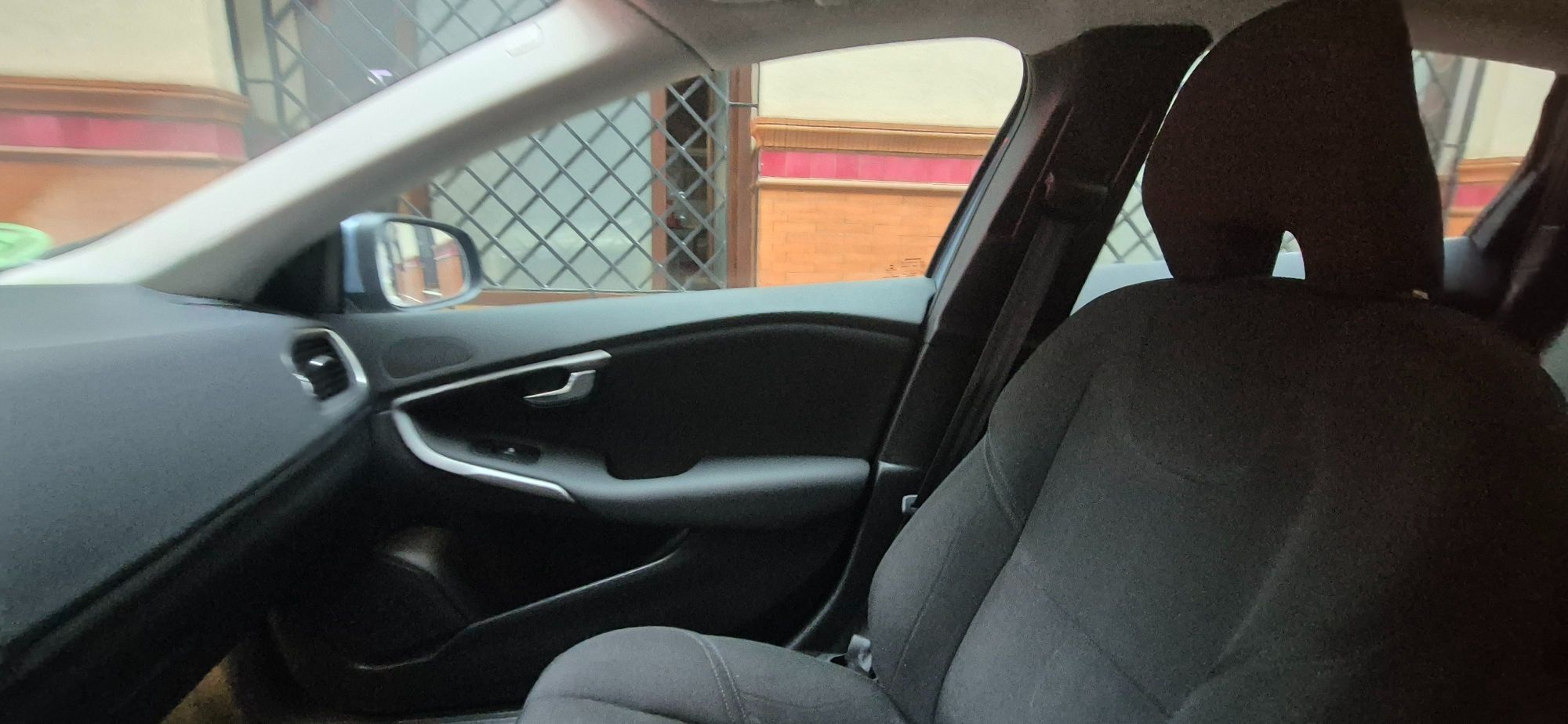 Foto del VOLVO V40 T2 Kinetic Aut.