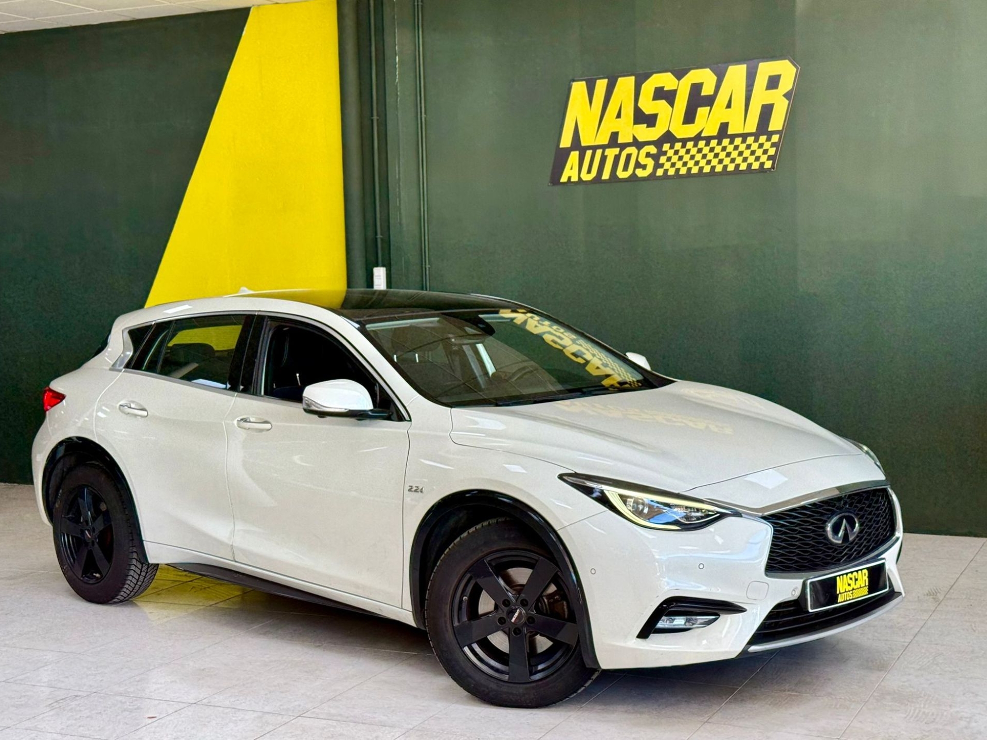 Imagen de INFINITI Q30