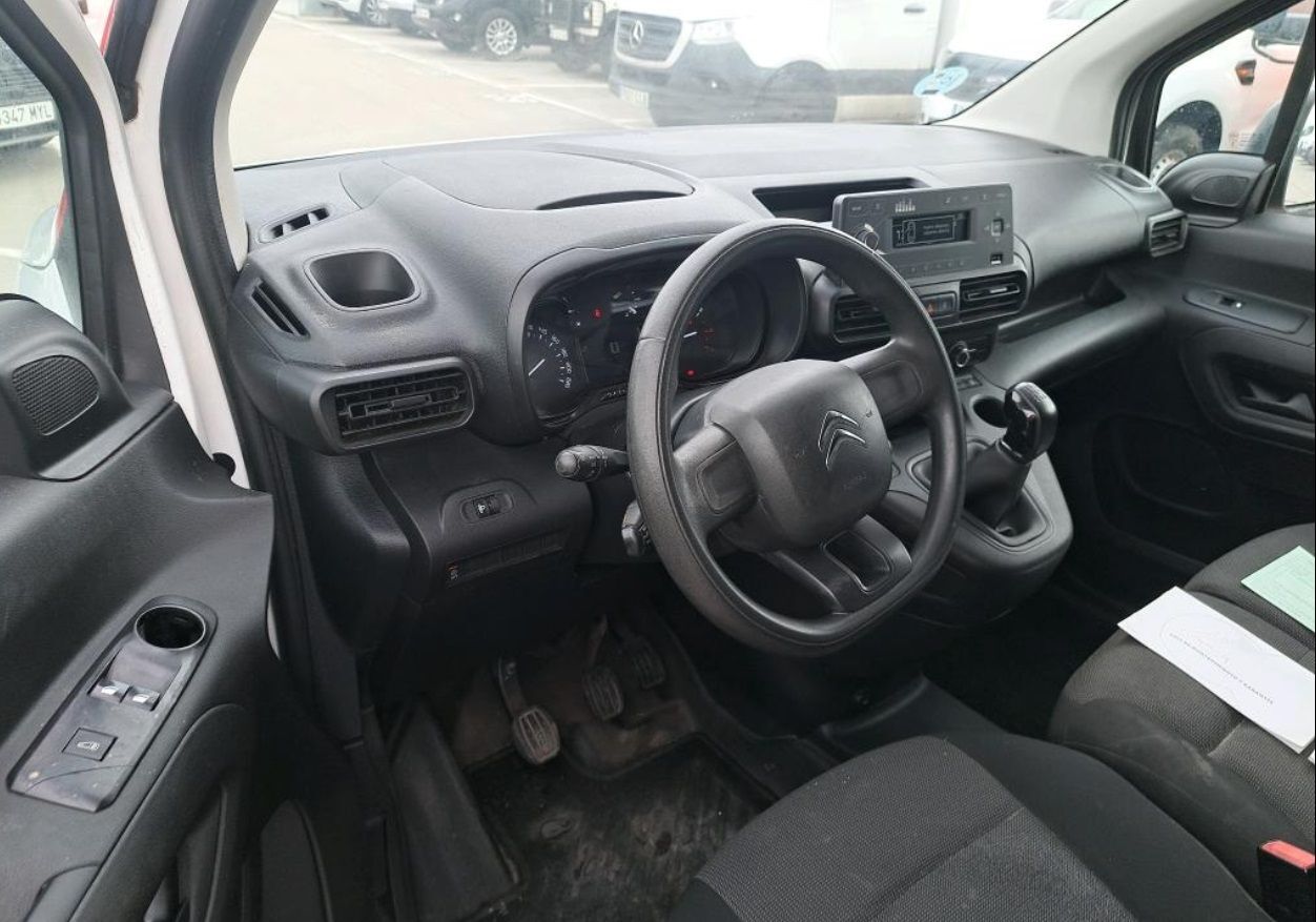 Foto del CITROEN Berlingo BlueHDi S&S Talla XL Feel 100